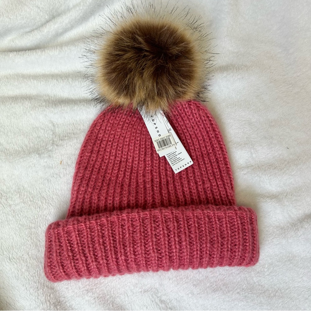 4/$10 NWT Topshop Pink knitted hat with fur puffball - Picture 4 of 4